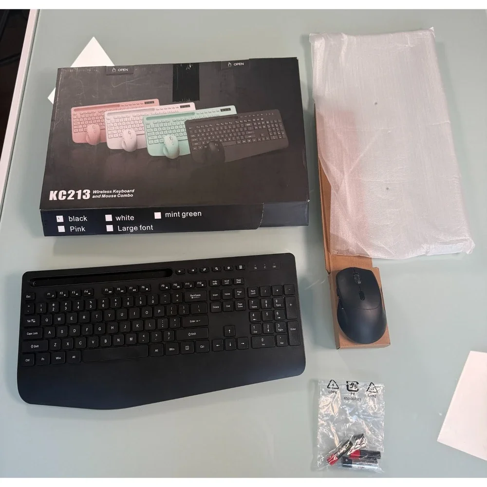 KC213 Wireless Keyboard & Mouse Combo 2.4 GHz Black Open Plug&Play Box Untested